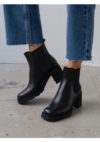 Stark Siyah Hakiki Deri Kadın Bot modelleri