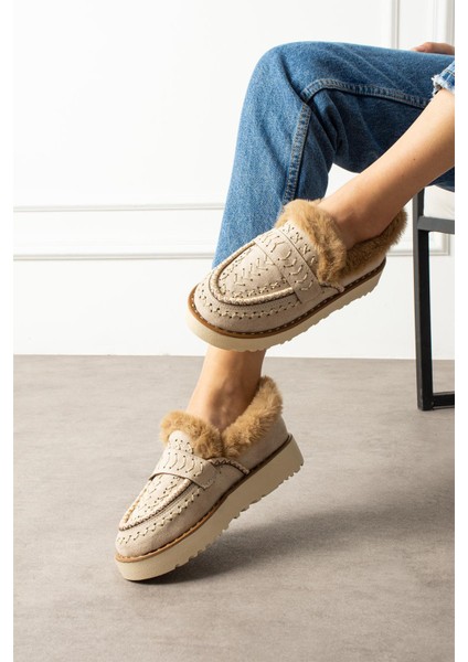 Liyi Kadın Kısa Içi Kürklü Hafif Tabanlı Bej Süet fiyatları