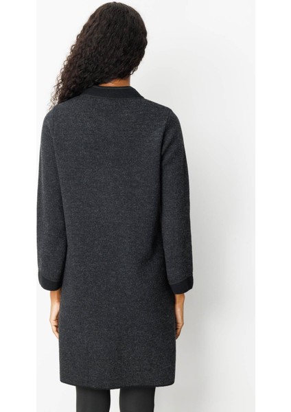 Kadın Dik Yaka Kolu ve Cebi Nakış Işlemeli Uzun Yün Kaban 25034 Siyah fırsatları
