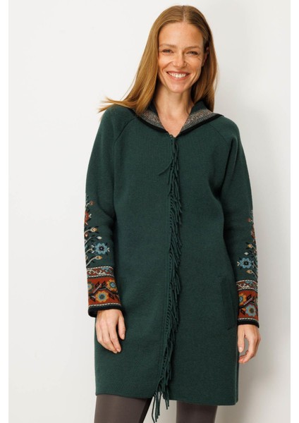 Kadın Kapüşonlu Kilim Jakarlı Püsküllü Yün Kaban 25056 Yeşil modelleri