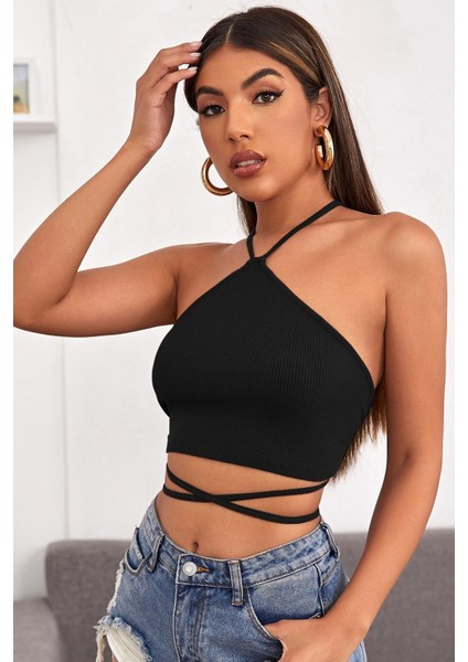 Kadın Siyah Sırtı Açık Boyundan Çapraz Bağlamalı Crop Top Bluz indirimleri