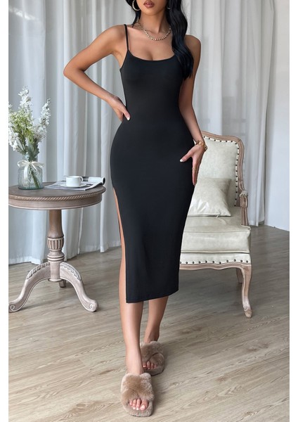 Kadın Siyah Yırtmaçlı Diz Altı Vücüdu Saran Gecelik