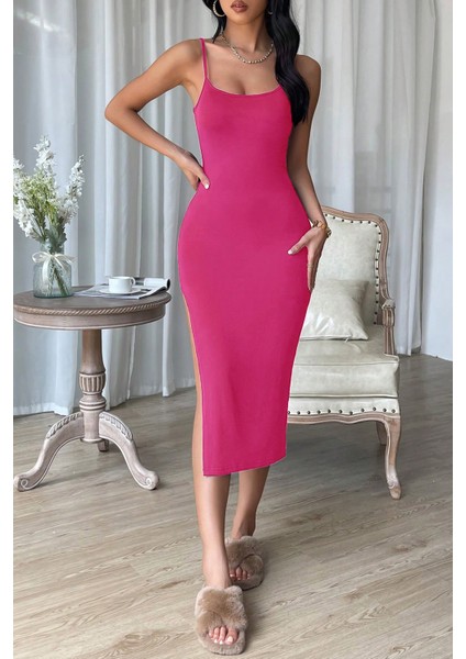 Kadın Fuşya Yırtmaçlı Diz Altı Vücüdu Saran Gecelik