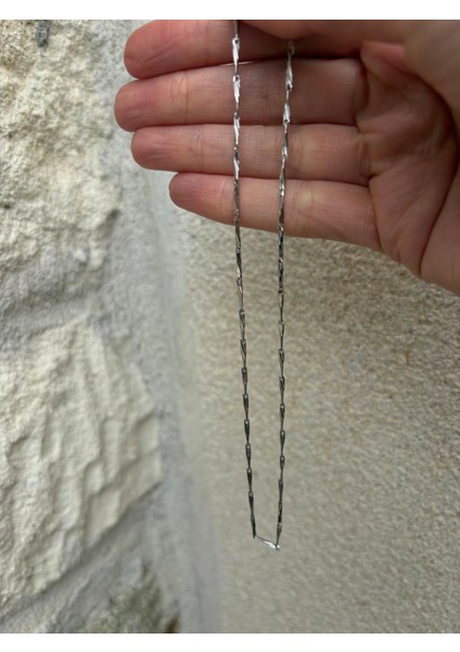 Xuping Ince Çubuk Model Silver Zincir Kolye