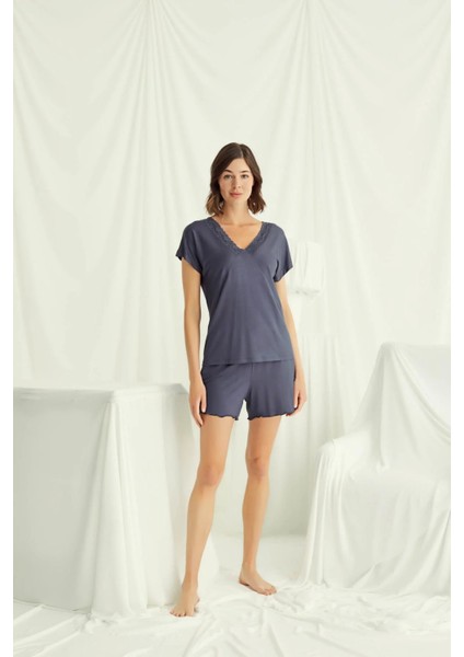 Monamise Kısa Kollu Dantelli V Yaka Şort Takımı