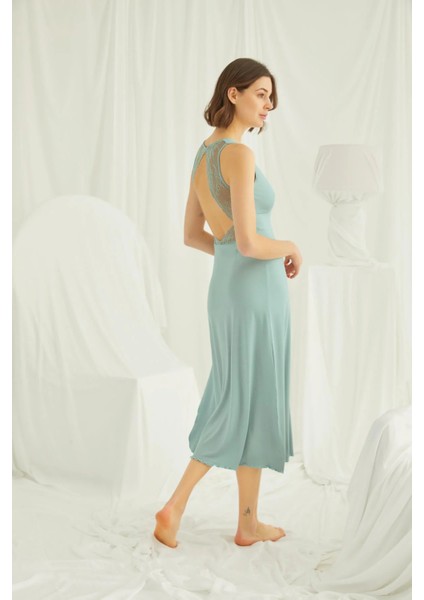 Monamise Göğüs ve Sırt Dekolteli Dantelli Yırtmaçlı Askılı Gecelik fırsatları