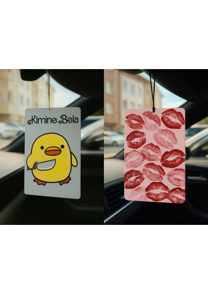 Kimine Bela Kimine Fena ve Öpücük - Ikili Oto Kokusu - Dekoratif Araç Kokusu ve Aksesuarı