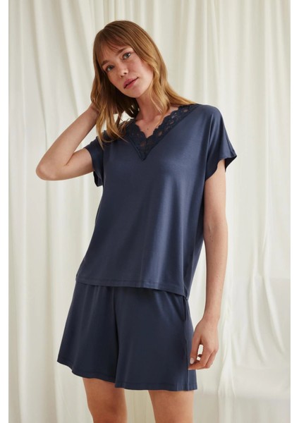 Monamise Kısa Kollu Dantelli V Yaka Şort Takımı