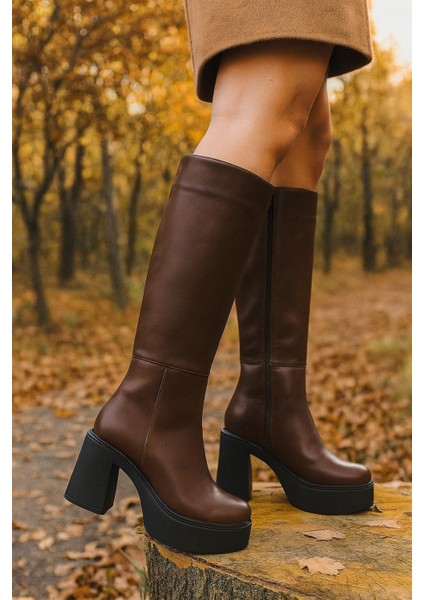 Kadın Fermuarlı Yüksek Topuklu Şık Çizme modelleri