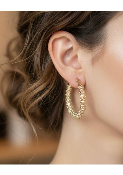 Altın Renk Işıltılı Parlak Halka Küpe – Zarif, Şık ve Göz Alıcı Tasarım | Kadın Moda Takı & Aksesuar