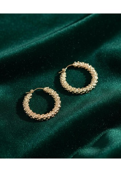 Altın Renk Işıltılı Parlak Halka Küpe – Zarif, Şık ve Göz Alıcı Tasarım | Kadın Moda Takı & Aksesuar modelleri