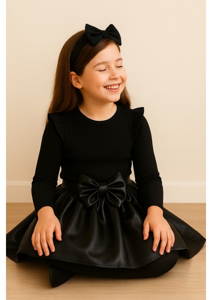 deri Etek Siyah Badi ve Diz Altı Siyah Fiyonklu Çorap Takım 3 Lü Set fırsatları