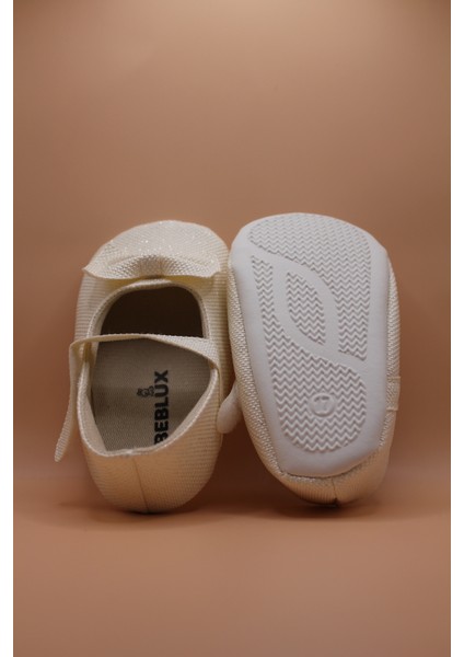 Fiyonklu Simli Ekru Babet Bebek Ayakkabısı fırsatları