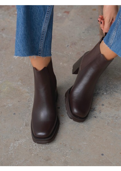 Stark Kahve Hakiki Deri Kadın Bot modelleri