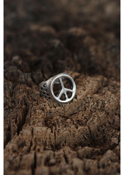 Barış Işareti Tasarımlı Ayarlamalı Erkek Yüzük