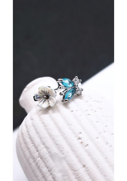 Yaprak Çiçek Taşlı Mineli Çelik Kaplama Yüzük fırsatları