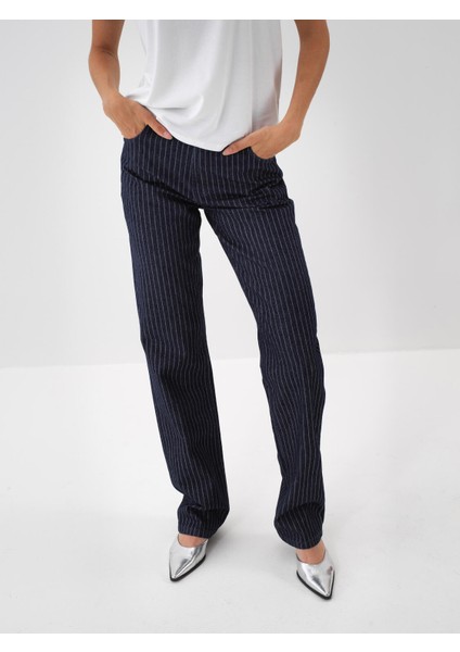 Kadın Lacivert Pamuk Dokulu Oversize Pantolon indirimleri