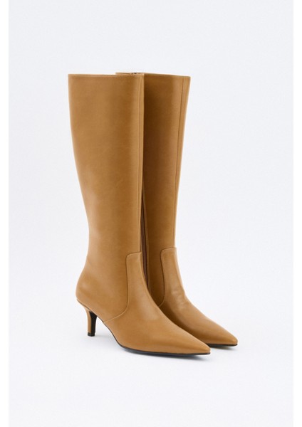 Çizme 2505 - Sivri Burun Fermuarlı Karamel Kadın Çizme fiyatları