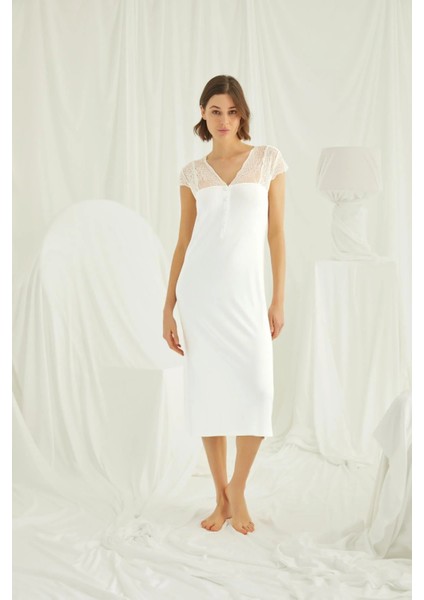 Monamise Kolu Omzu ve Yakası Dantelli Önü Düğmeli Büyük Beden Gecelik fırsatları