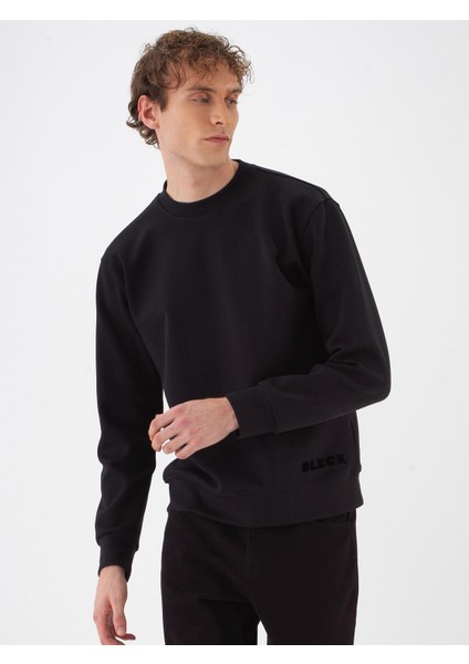 Erkek Siyah Pamuk Dokulu Regular Fit Sweatshirt indirimleri