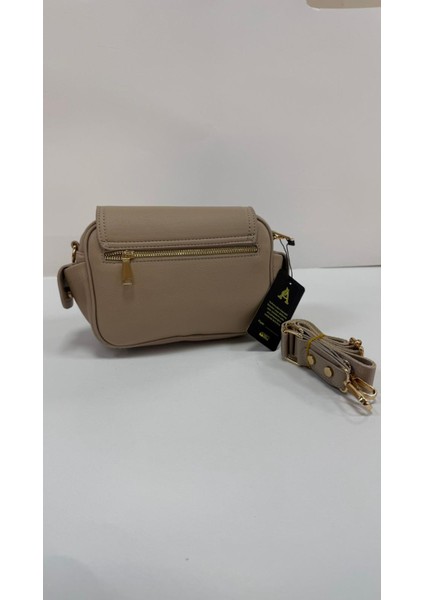 , Toka Aksesuar Detaylı,kapaklı,çok Gözlü,kadın Çapraz Çantası fırsatları