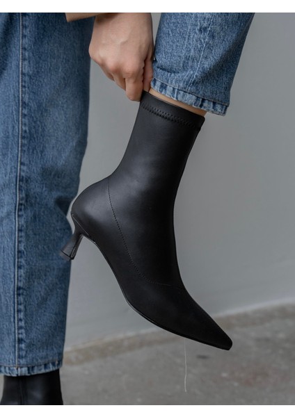 Bobby Streç Siyah Deri Bot fiyatları