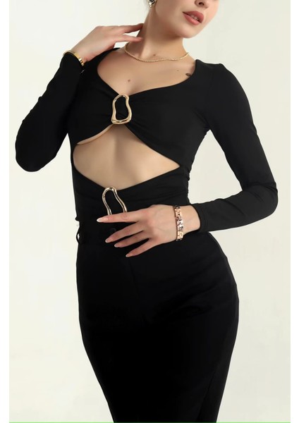 Çift Aksesuarlı Ön Pencereli Crop Bluz fırsatları