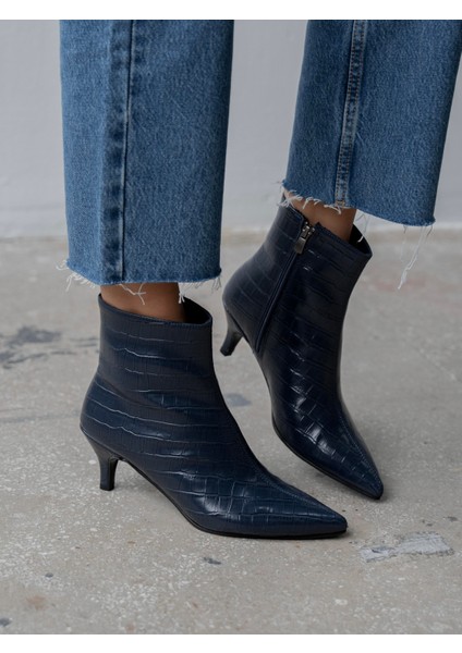 Kylen Lacivert Kroko Bot modelleri