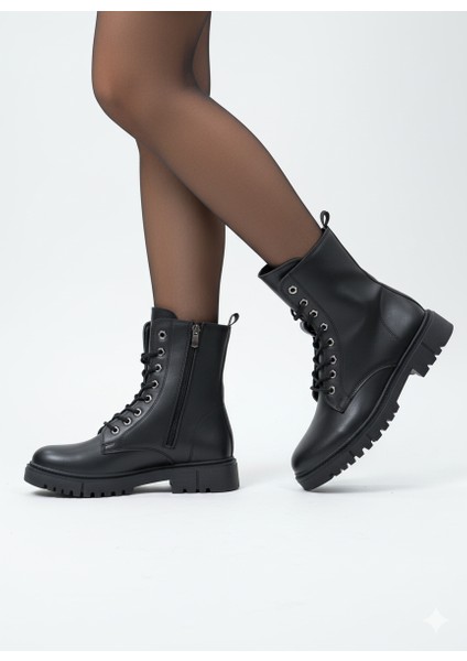 Kadın Bağcıklı Fermuarlı Düz Desen Kaymaz Taban Postal