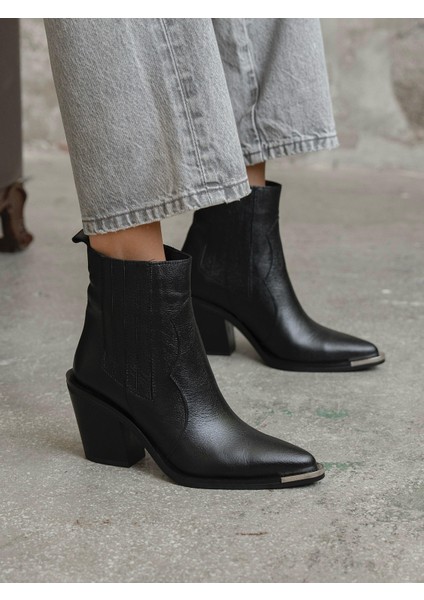 Asron Siyah Hakiki Deri Kadın Bot