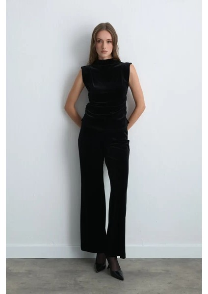 Dik Yakalı Büzgülü Kadife Bluz - Siyah modelleri