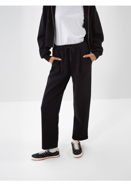 Kadın Siyah Pamuk Dokulu Oversize Sweat Pantolon indirimleri