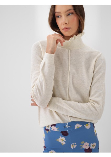 Kadın Ekru Doğal Yün Dokulu Slim Fit Kazak indirimleri