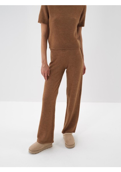 Kadın Camel Yumuşak Dokulu Oversize Pantolon indirimleri