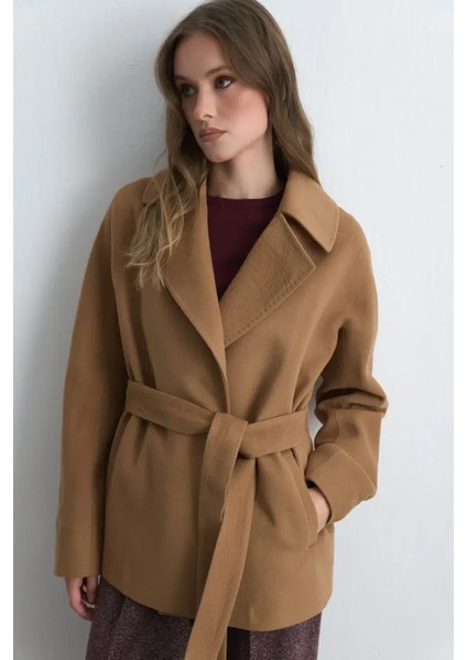 Kemerli Kısa Kaban - Camel indirimleri