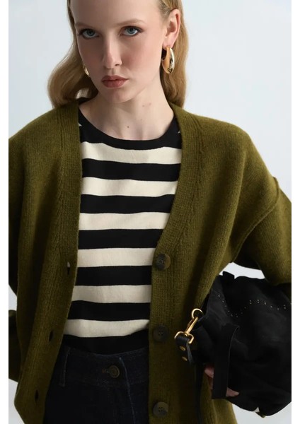 Yünlü Triko Hırka - Haki modelleri