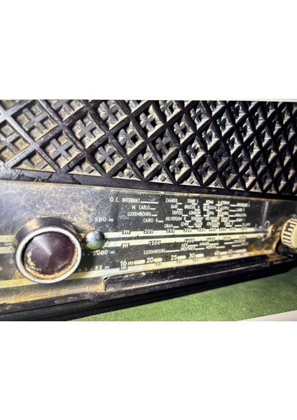 Dekorluk Antika Radyo 27 cm 17 cm 13 cm Ölçülerinde - Çalışmıyor Dekorluktur indirimleri