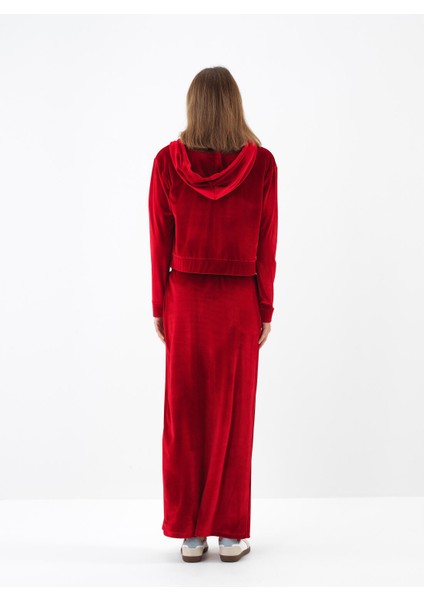 Kadın Kırmızı Lüks Dokulu Soft Kadife Regular Fit Sweatmont