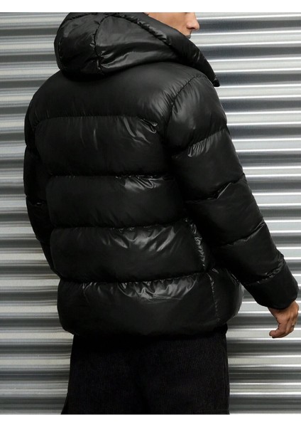 Erkek Siyah Su ve Rüzgar Geçirmez Şişme Mont indirimleri