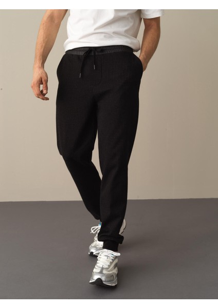 Erkek Siyah Regular Fit Jogger Pantolon
