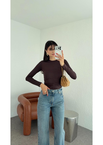 Önü Büzgülü Acı Kahve Soft Touch Bluz