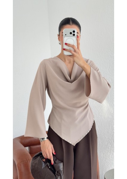 Zımbalı Asimetrik Vizon Bluz