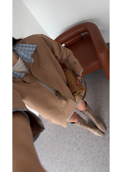 M Kahverengi Takım indirimleri