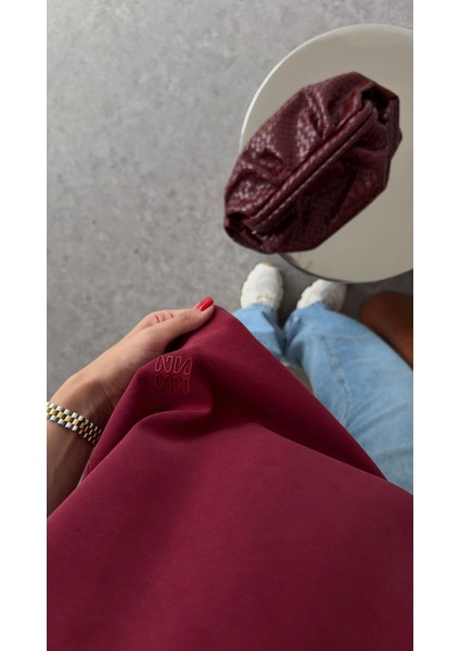 Kısa Kollu Modal Bordo Sweat fırsatları