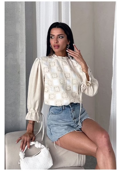 Siyah Dantel Detaylı Bluz modelleri