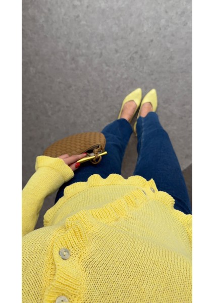 Asimetrik Düğmeli Sarı Hırka fiyatları