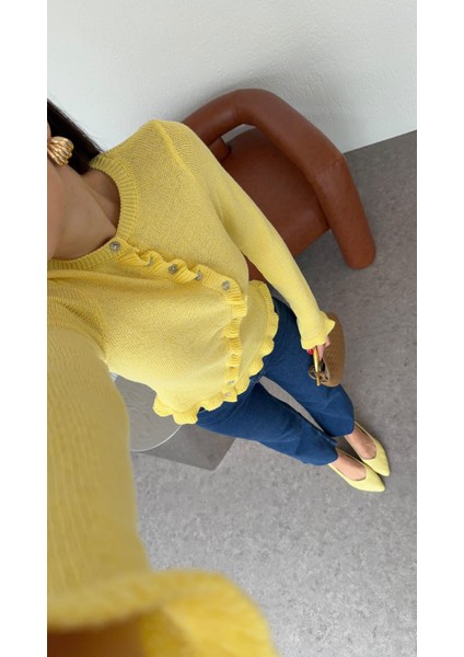 Asimetrik Düğmeli Sarı Hırka fırsatları