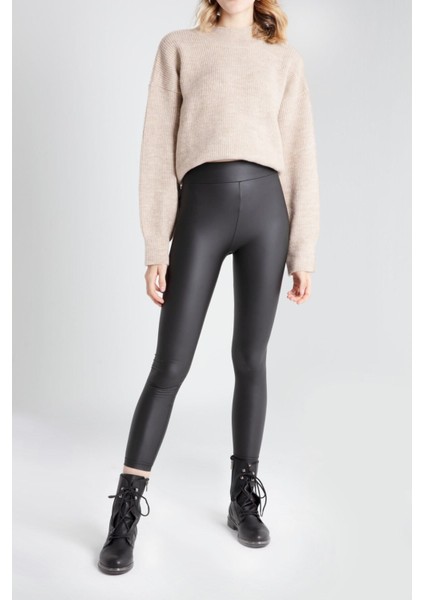 Kömür - Dışı Mat Deri Içi Polarlı Yıkanabilir Düz 7/8 Boy Siyah Tayt - 20013