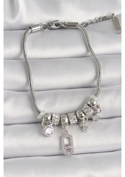 Bfs Pirinç Gümüş Renk Zincir Sallantı Zirkon Taşlı Messika Figür Yıldız Detay Kadın Bilek