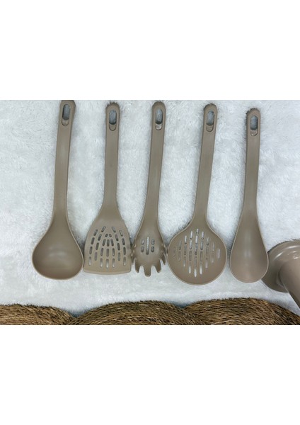 Standlı 5’li Plastik Servis Gereçleri Seti fiyatları